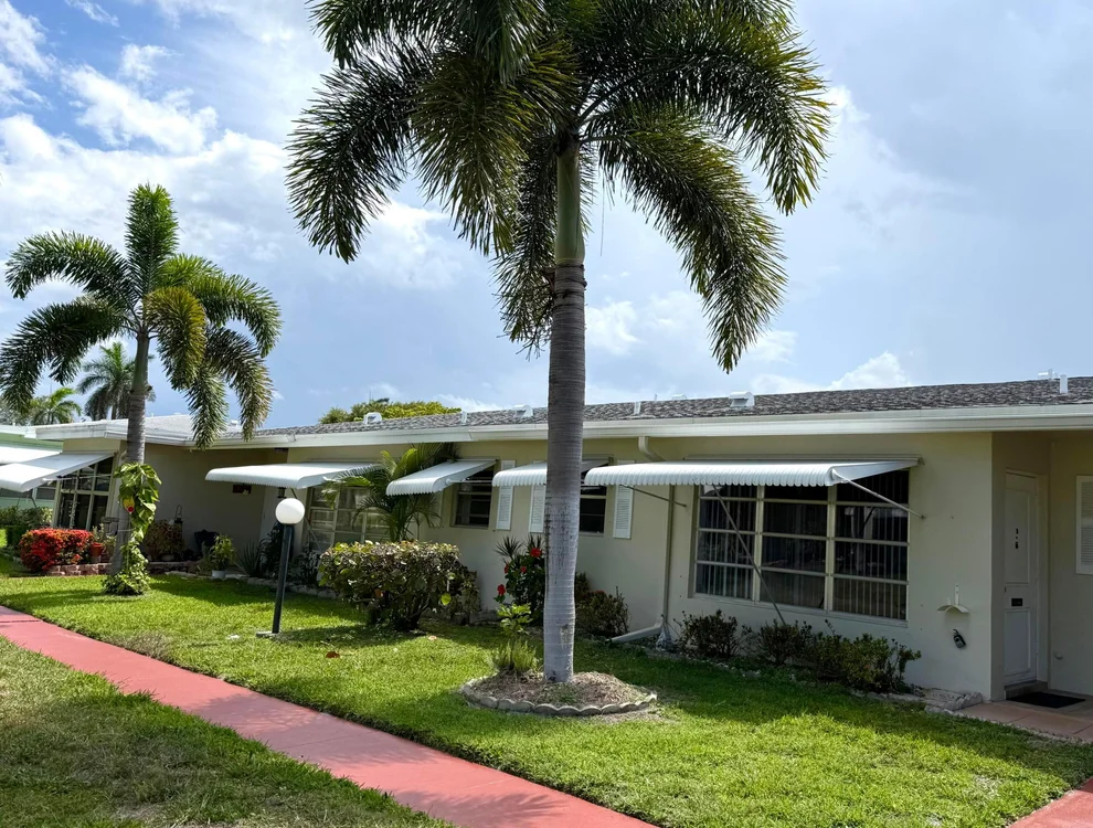 Unit for sale at 200 Pine Point Drive, Boynton Beach, FL 33435