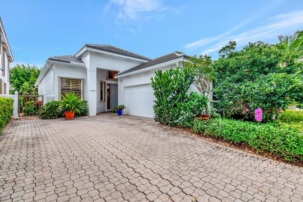 Unit for sale at 20019 Waters Edge Drive, Boca Raton, FL 33434