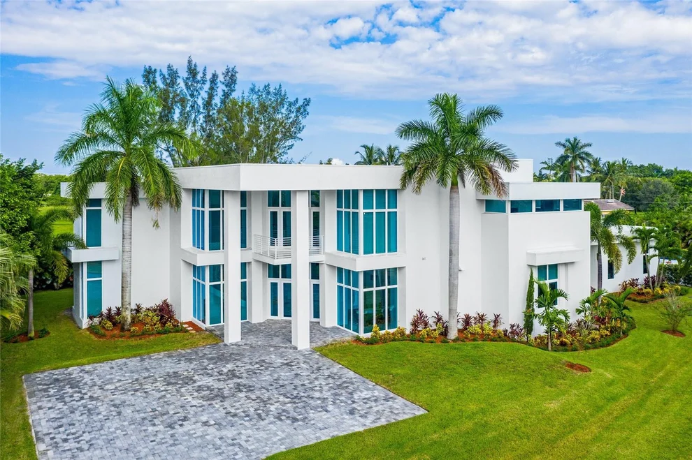 Unit for sale at 861 NW 122nd Avenue, Plantation, FL 33325