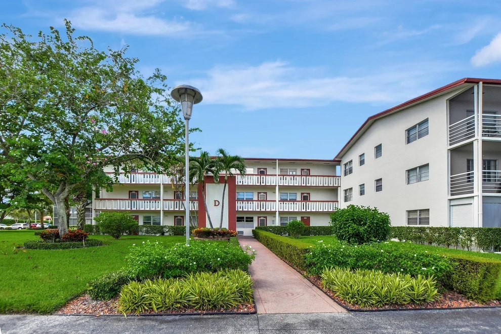 Unit for sale at 147 Brighton D, Boca Raton, FL 33434