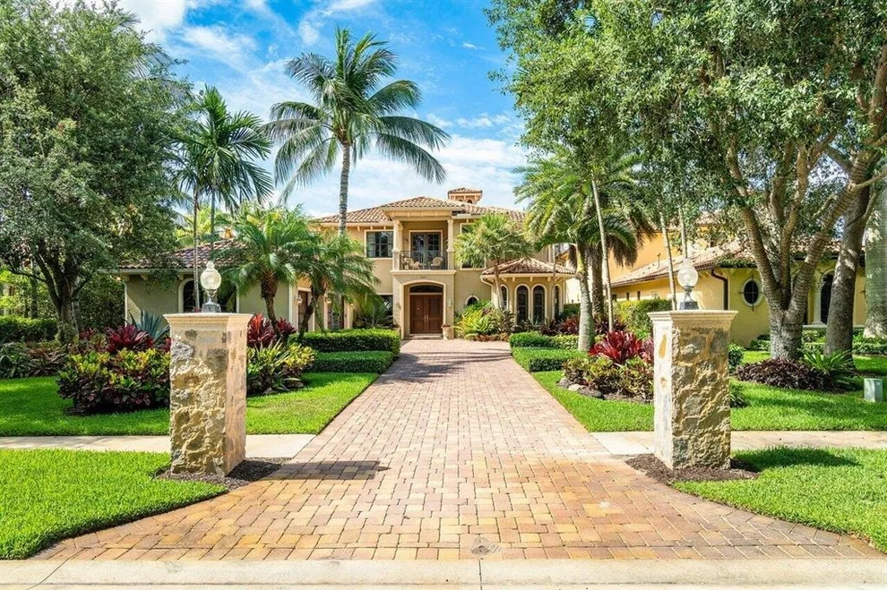 Unit for sale at 2842 Old Cypress N, Palm Beach Gardens, FL 33410