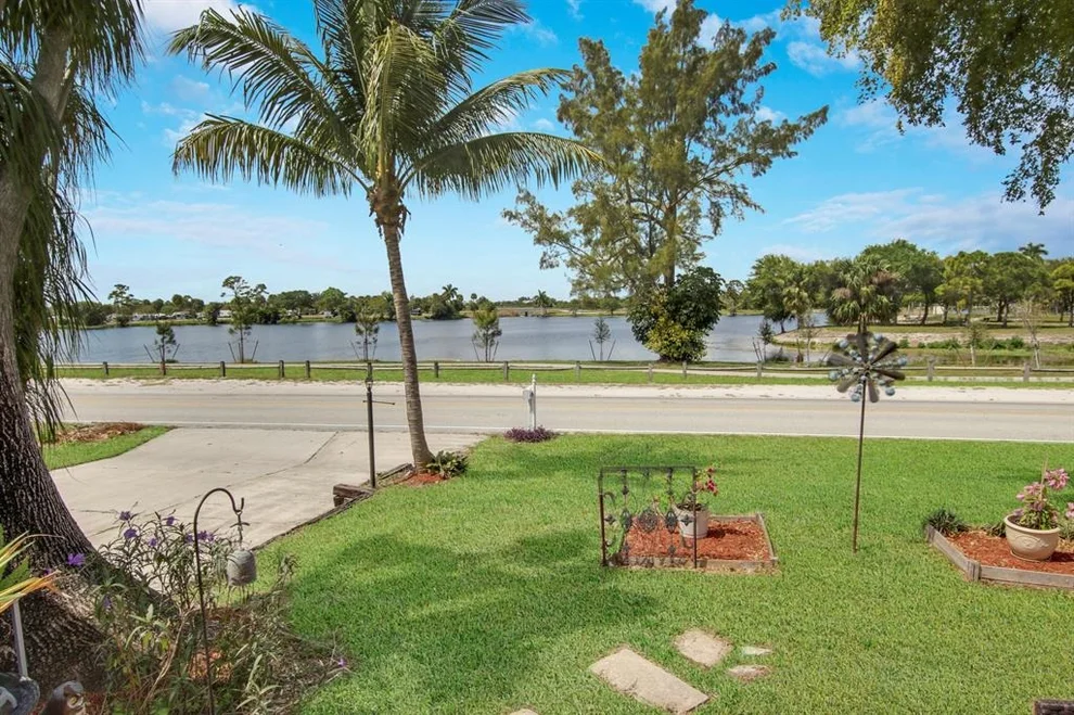 Unit for sale at 5234 Lake Osborne Drive, Lake Worth, FL 33461