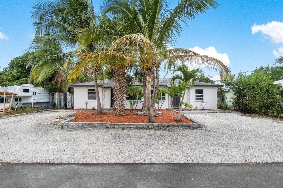 Unit for sale at 703 W Palm Street, Lantana, FL 33462