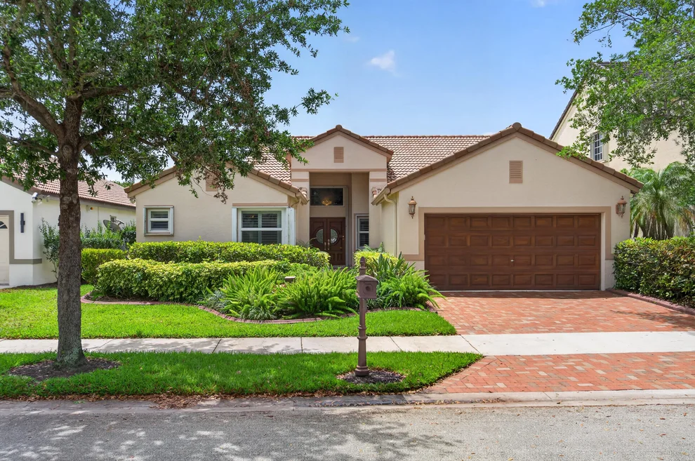 Unit for sale at 197 Cameron Drive, Weston, FL 33326