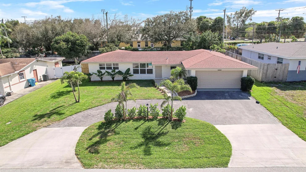 Unit for sale at 334 SW 14 Th Avenue, Boynton Beach, FL 33435