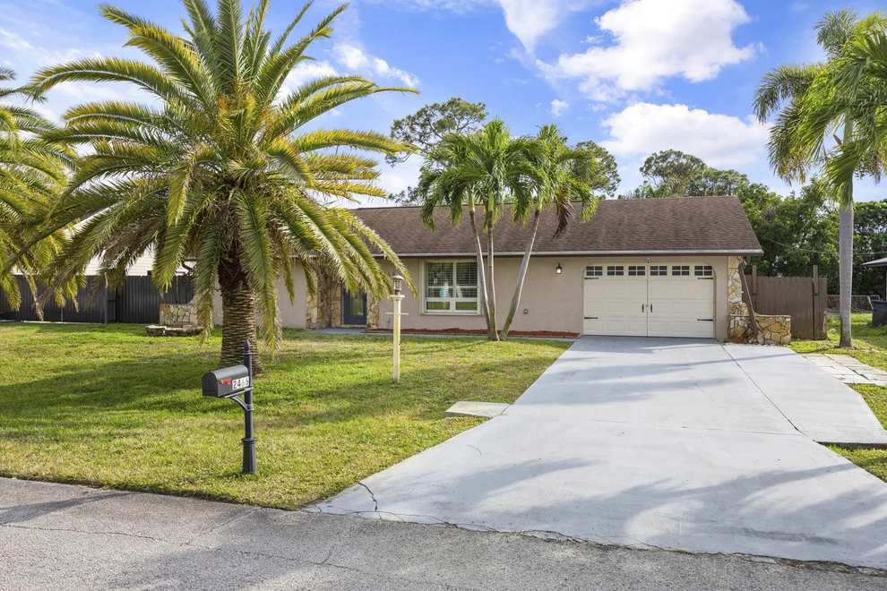 Unit for sale at 2466 SE Pascal Avenue, Port St Lucie, FL 34952