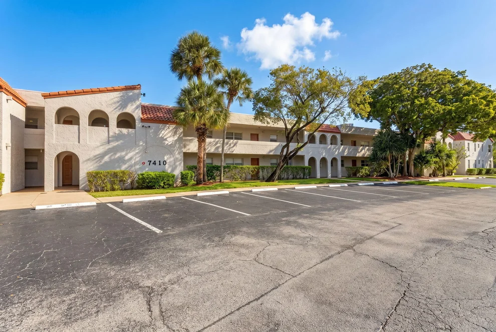 Unit for sale at 7410 Woodmont Terrace, Tamarac, FL 33321