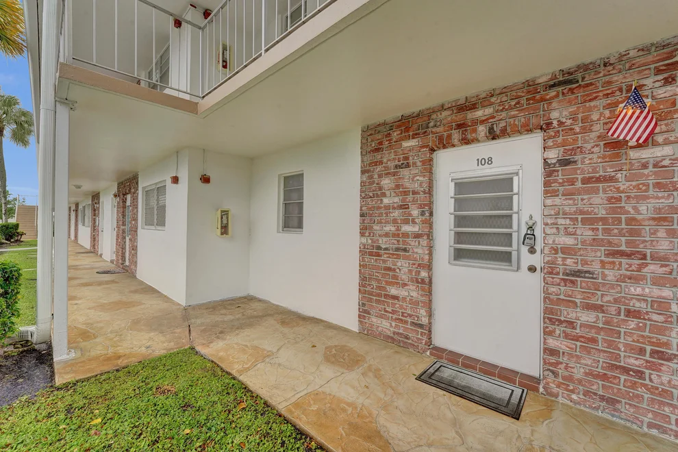 Unit for sale at 2551 W Golf Boulevard, Pompano Beach, FL 33064