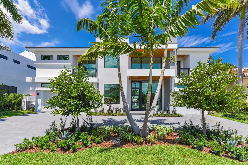 Unit for sale at 701 NE Lakeview Terrace, Boca Raton, FL 33431