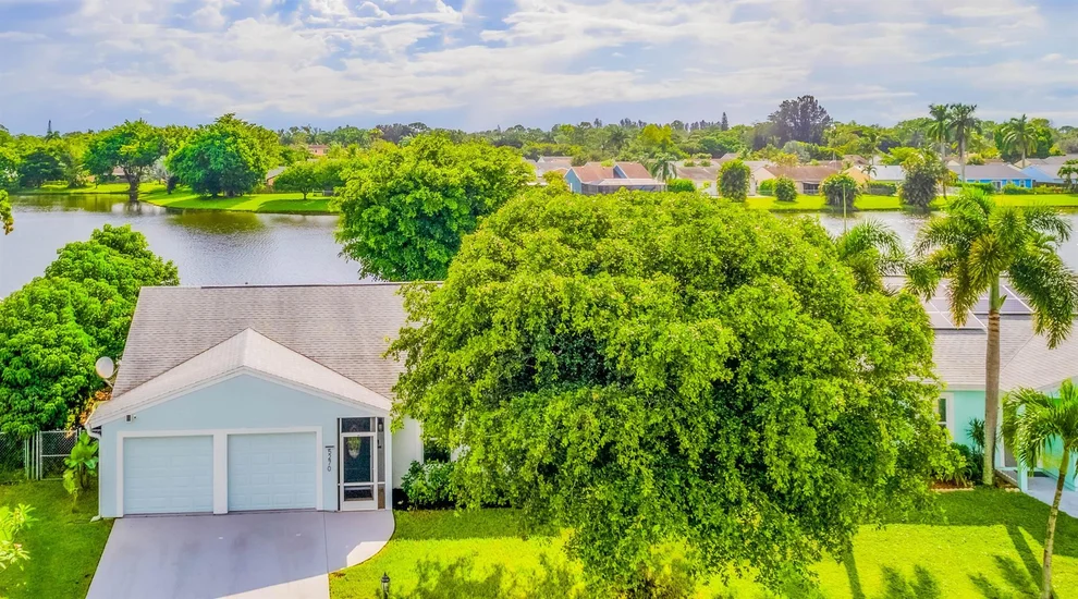 Unit for sale at 5270 Harwood Lane, Lake Worth, FL 33467
