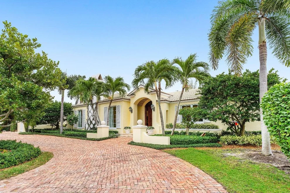 Unit for sale at 450 Banyan Road, Gulf Stream, FL 33483