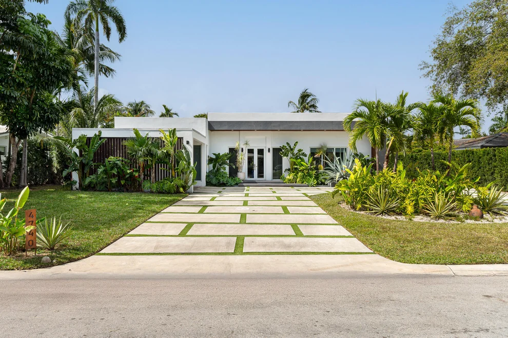 Unit for sale at 4740 Bay Point Road, Miami, FL 33137