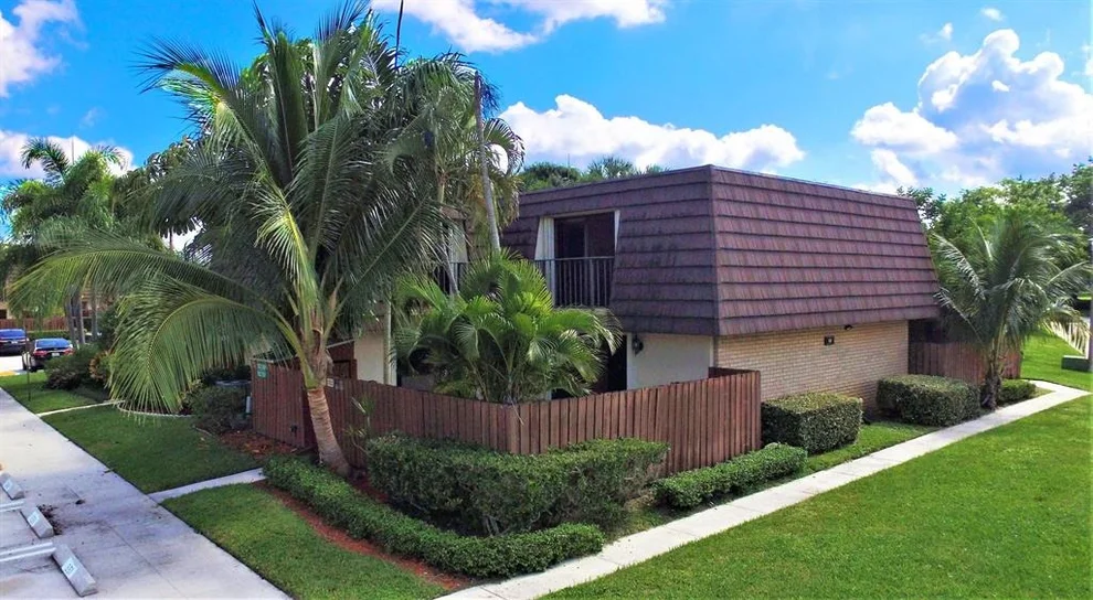 Unit for sale at 7821 78th Way, West Palm Beach, FL 33407