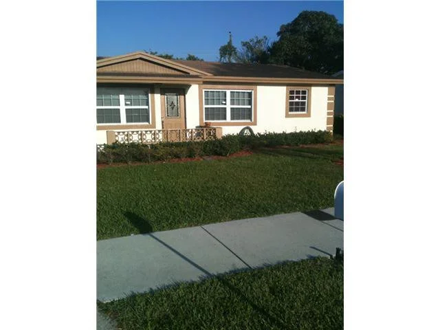 Unit for sale at 2112 NW 27th Lane, Fort Lauderdale, FL 33311
