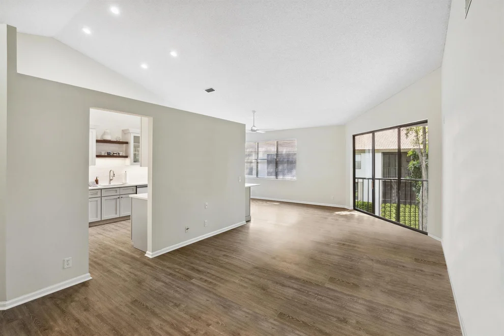 Unit for sale at 5780 Coach House Circle, Boca Raton, FL 33486