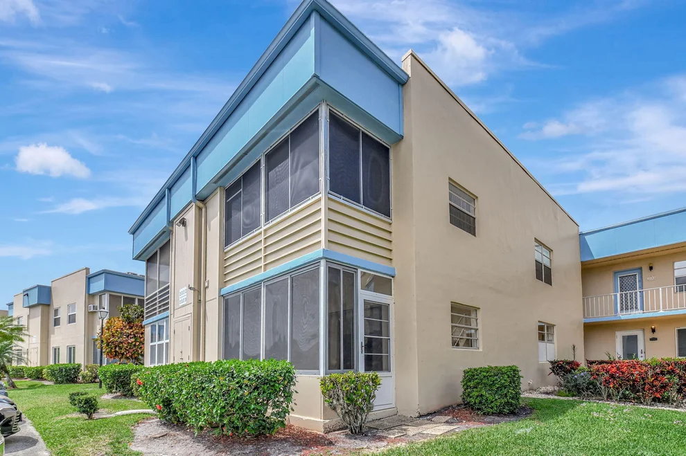 Unit for sale at 208 Burgundy E, Delray Beach, FL 33484