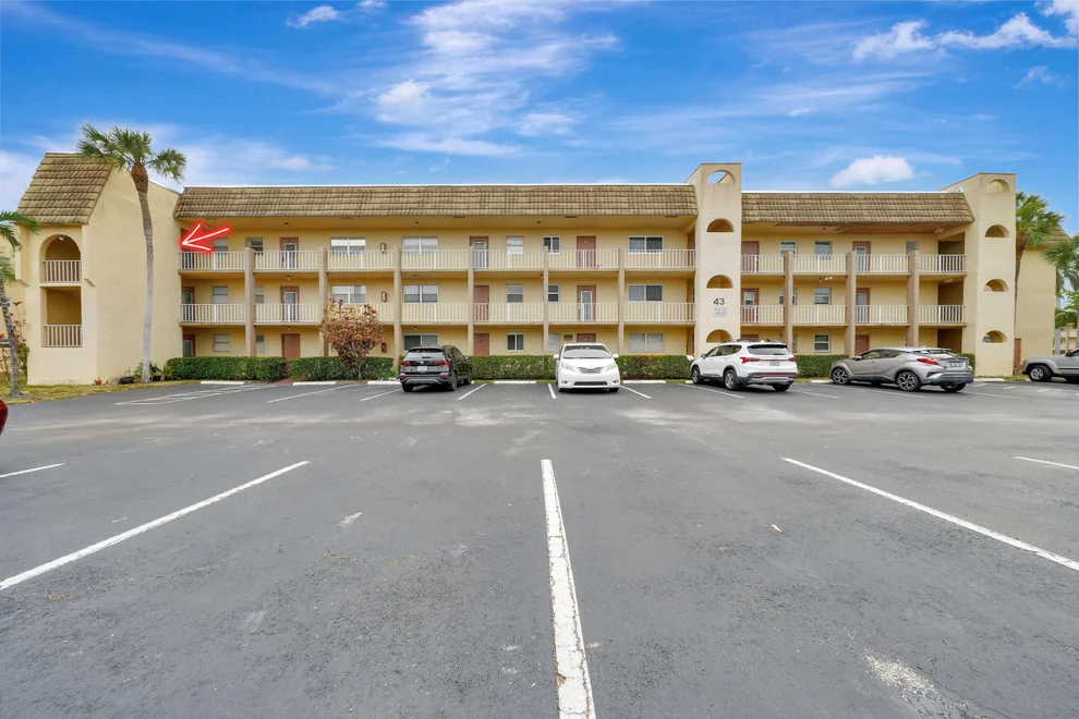 Unit for sale at 8435 Sunrise Lakes Boulevard, Sunrise, FL 33322