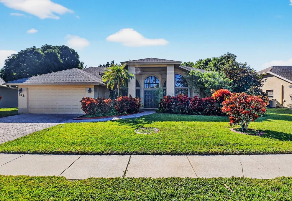 Unit for sale at 172 Monterey Way, Royal Palm Beach, FL 33411