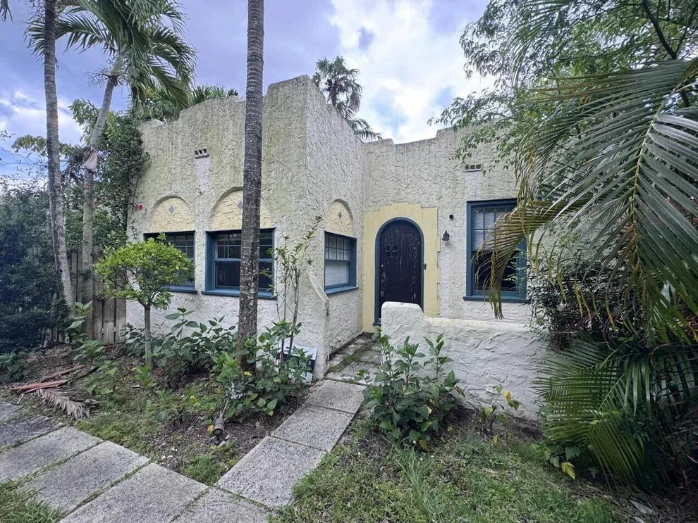Unit for sale at 814 Ardmore Road, West Palm Beach, FL 33401