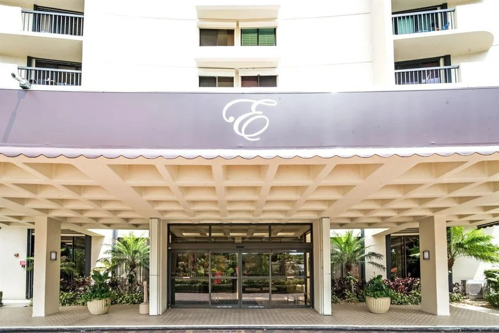 Unit for sale at 2450 Presidential Way, West Palm Beach, FL 33401