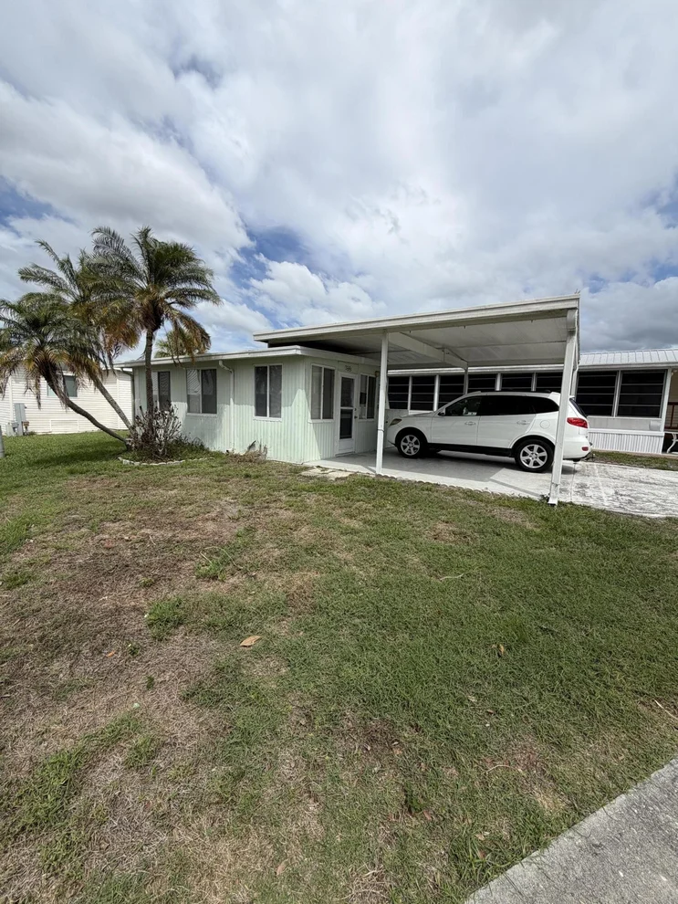Unit for sale at 6657 SE 56th Ln, Okeechobee, FL 34974