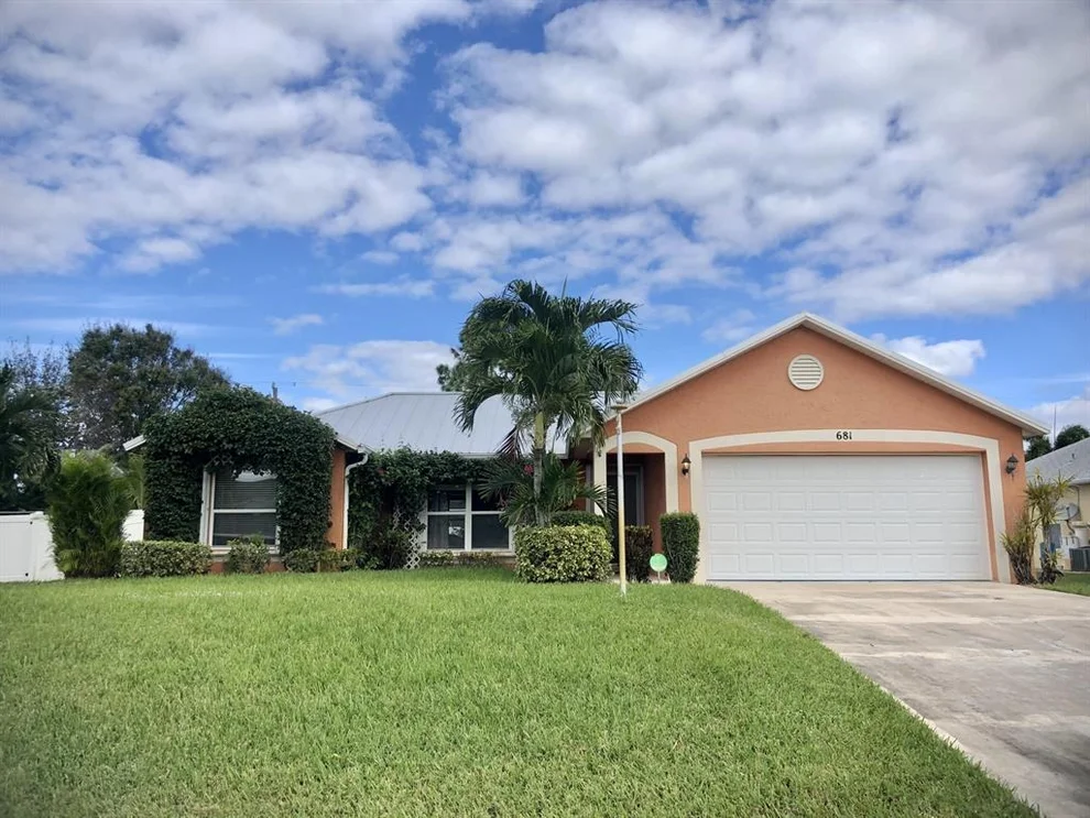 Unit for sale at 681 SE Streamlet Avenue, Port St Lucie, FL 34983