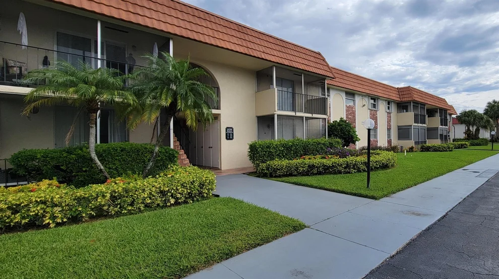 Unit for sale at 22795 SW 66th Avenue, Boca Raton, FL 33428