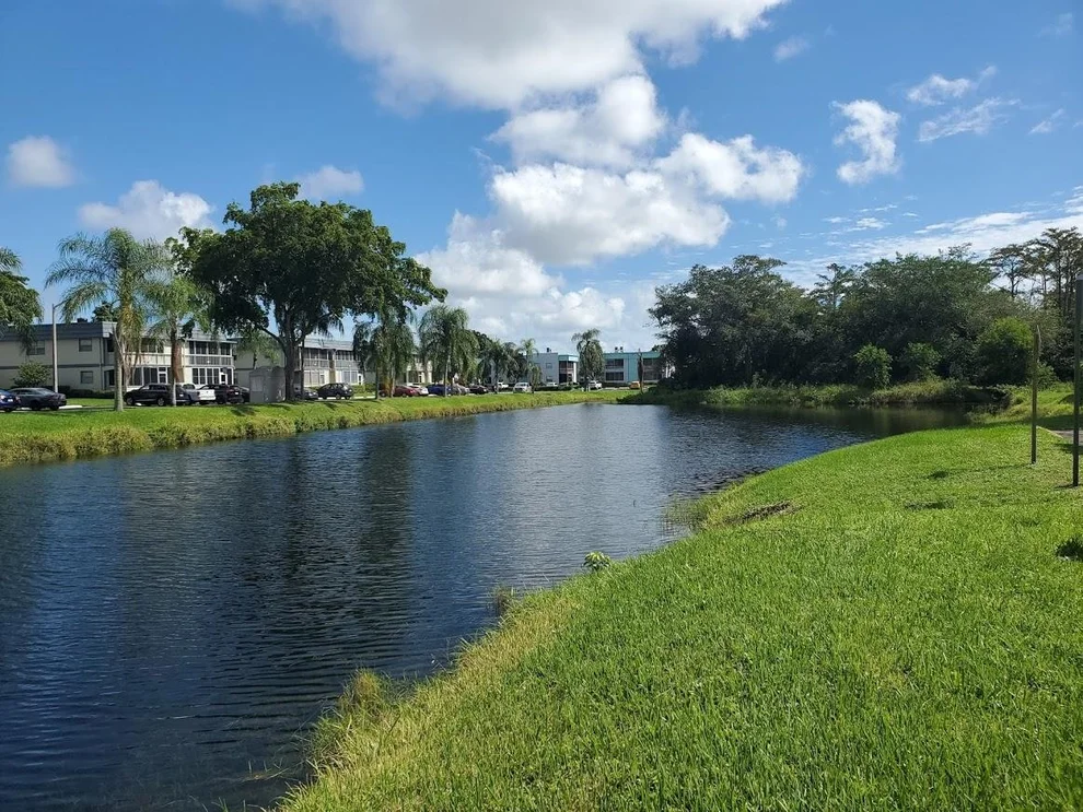 Unit for sale at 679 Saxony O, Delray Beach, FL 33446