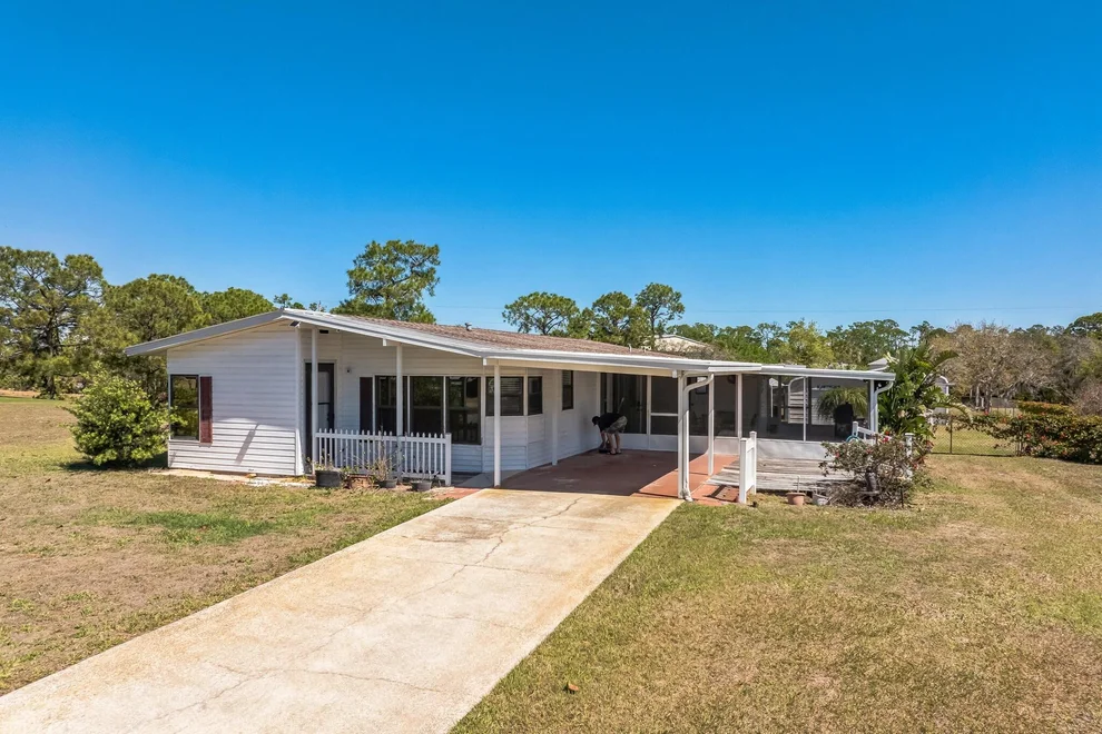 Unit for sale at 306 Hickory Ridge Drive, Sebring, FL 33876