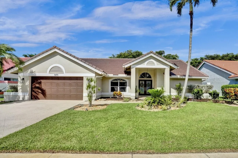 Unit for sale at 5693 Lake Shore Village Circle, Lake Worth, FL 33463