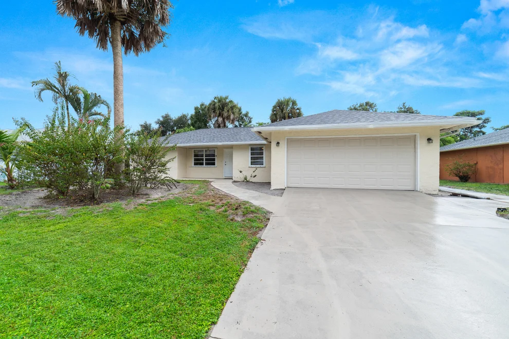 Unit for sale at 1064 SE Euclid Lane, Port St Lucie, FL 34983