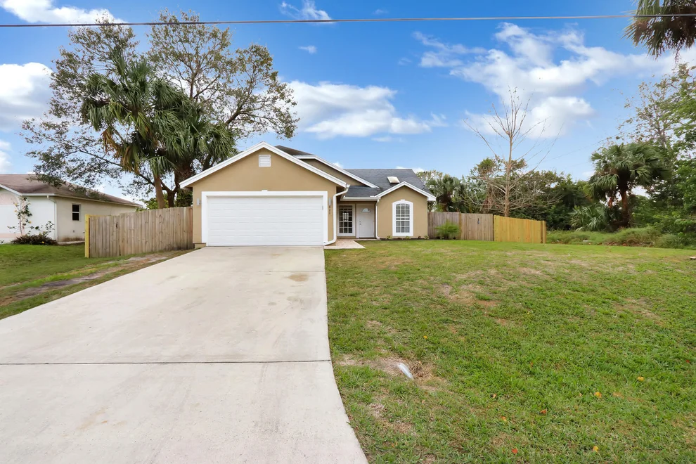 Unit for sale at 626 SW Fair Avenue, Port St Lucie, FL 34953