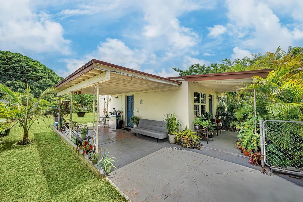 Unit for sale at 301 Mentone Road, Lake Worth, FL 33462