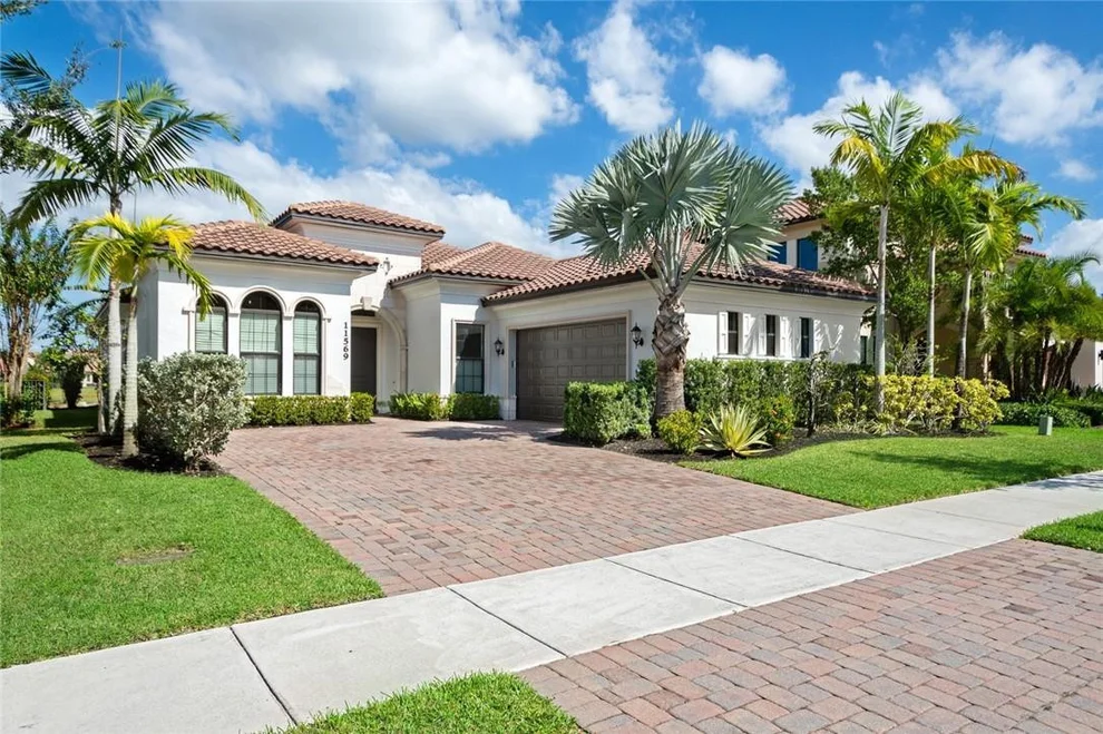 Unit for sale at 11569 NW 79th Manor, Parkland, FL 33076