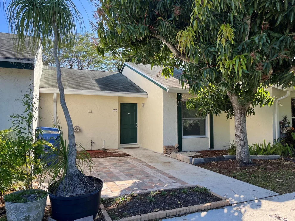 Unit for sale at 280 Palmetto Court, Jupiter, FL 33458