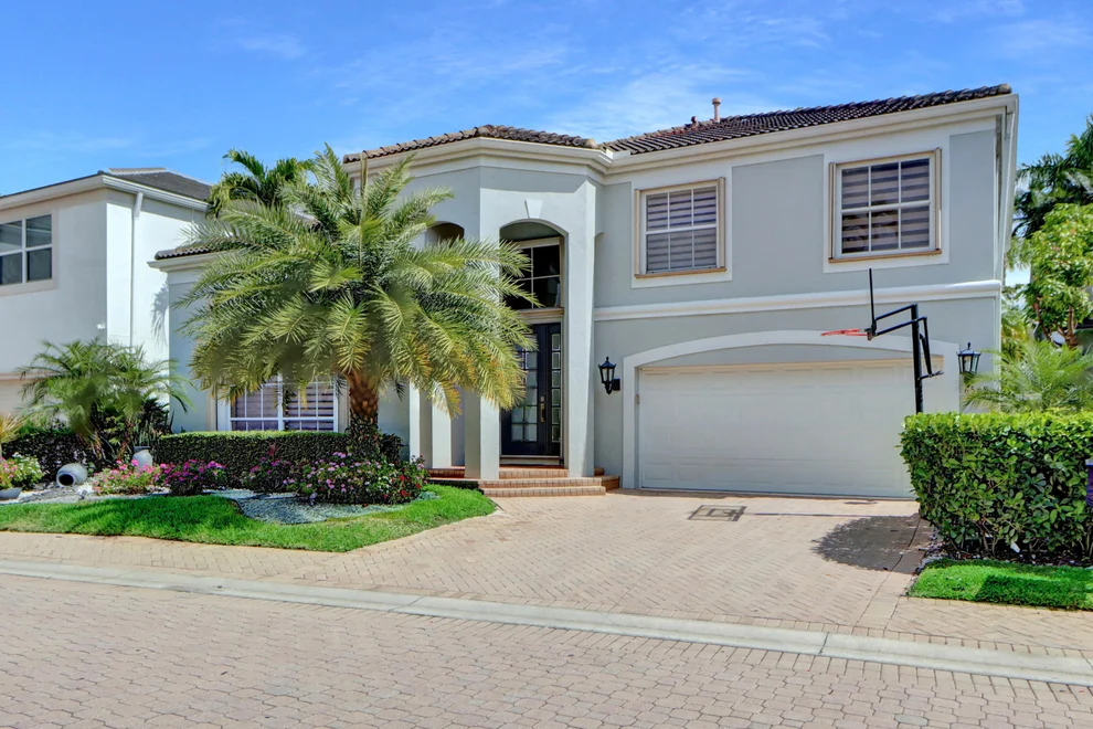 Unit for sale at 6568 NW 42nd Way, Boca Raton, FL 33496