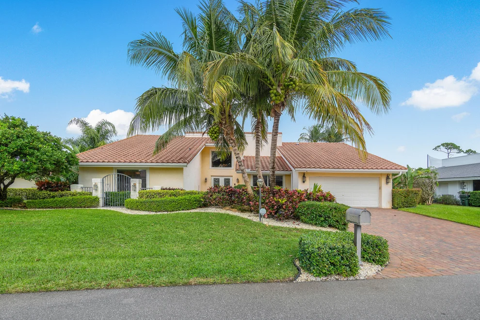 Unit for sale at 4877 Pineview Circle, Delray Beach, FL 33445