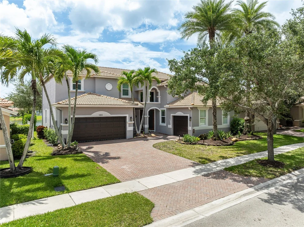 Unit for sale at 3901 E Hibiscus Street, Weston, FL 33332