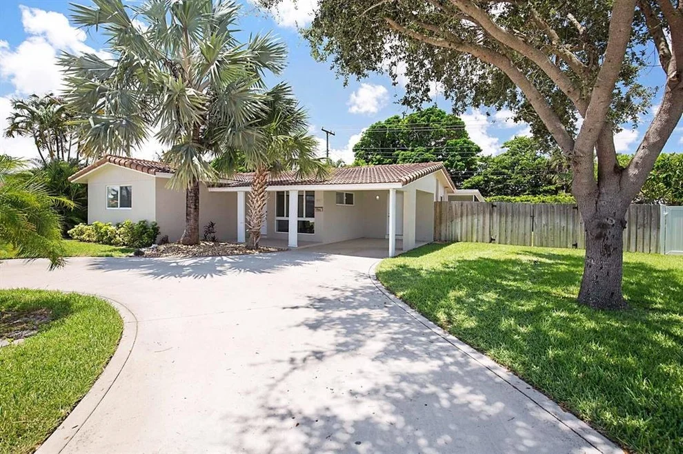 Unit for sale at 937 SW 9th Avenue, Boca Raton, FL 33486