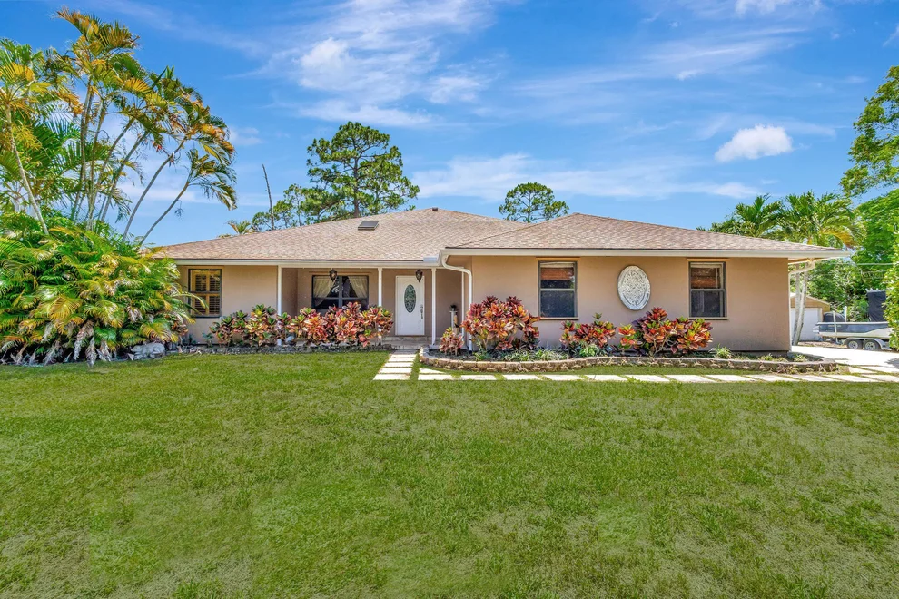 Unit for sale at 16888 W Downers Drive W, The Acreage, FL 33470