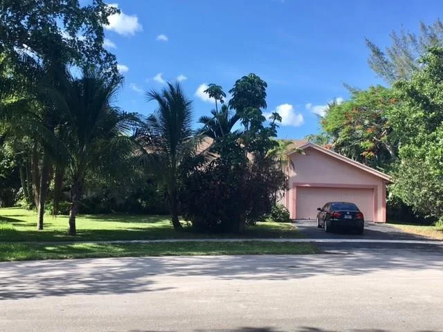 Unit for sale at 2051 SW 52nd Way, Plantation, FL 33317