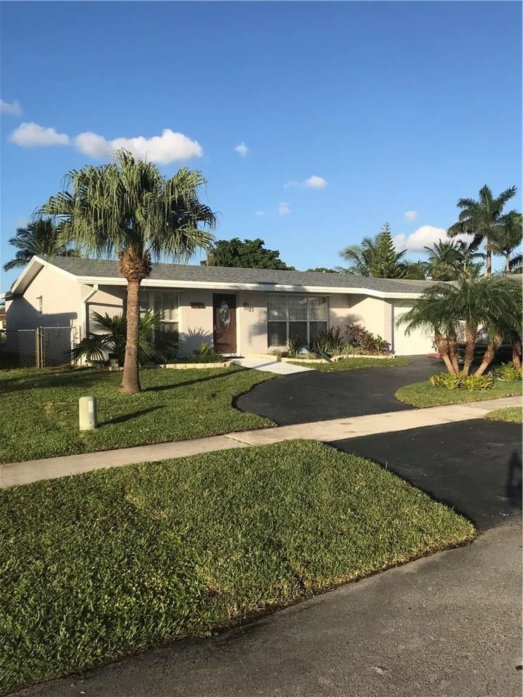 Unit for sale at 11411 NW 35th Place, Sunrise, FL 33323