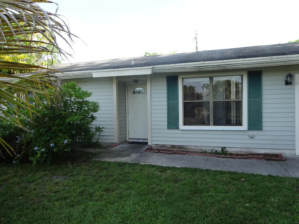Unit for sale at 5541 Barnstead Circle, Lake Worth, FL 33463
