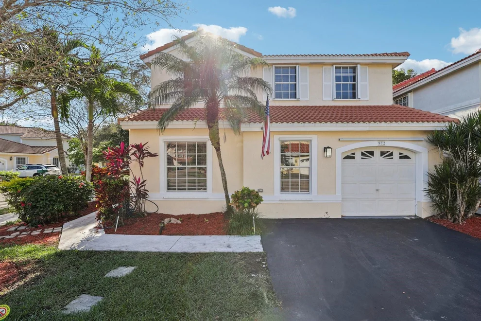 Unit for sale at 972 Azure Lane, Weston, FL 33326
