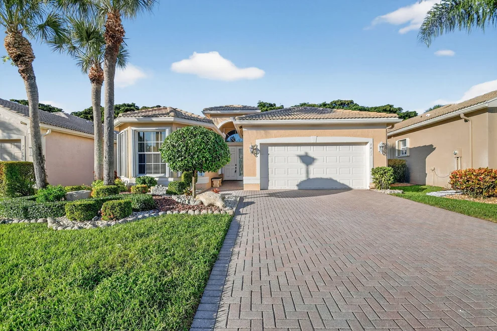 Unit for sale at 7411 Maple Ridge Trail, Boynton Beach, FL 33437