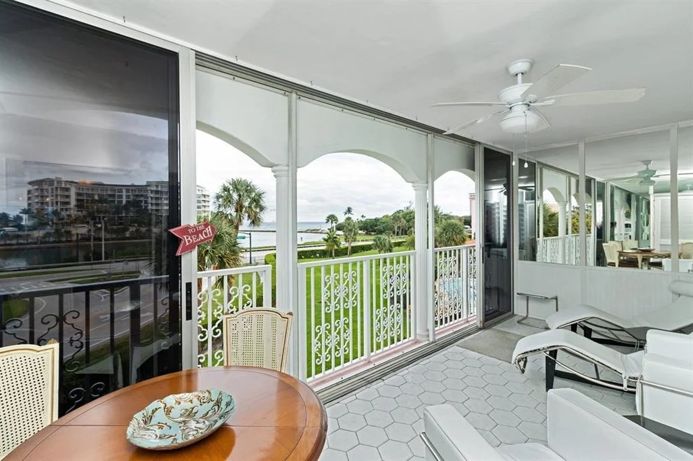 Unit for sale at 1001 E Camino Real W, Boca Raton, FL 33432
