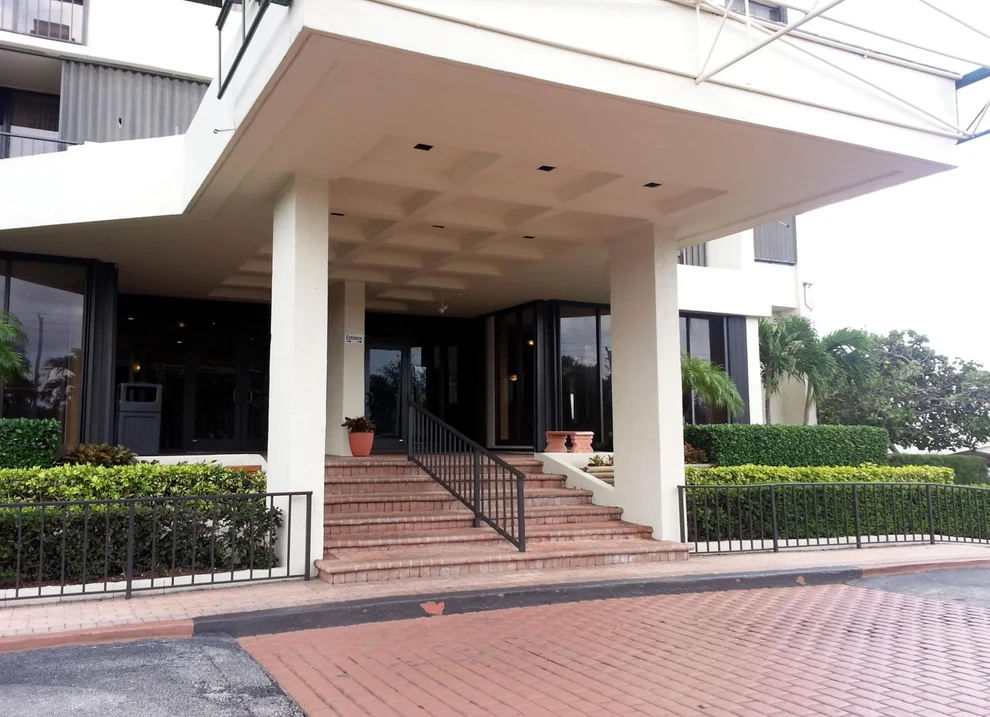 Unit for sale at 5600 N Flagler Drive, West Palm Beach, FL 33407