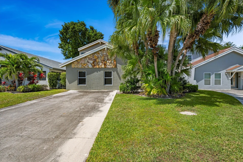 Unit for sale at 22304 Guadeloupe Street, Boca Raton, FL 33433