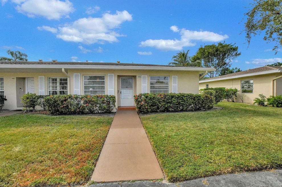 Unit for sale at 8736 Bella Vista Drive, Boca Raton, FL 33433