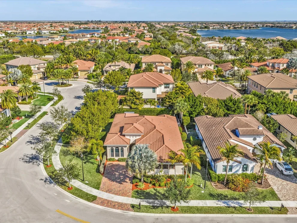 Unit for sale at 11715 NW 82nd Court, Parkland, FL 33076